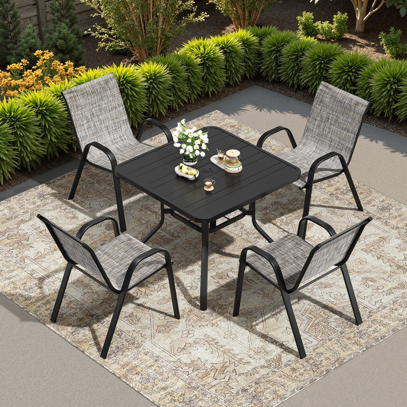 Ensemble de salle à manger d'extérieur pour 4 personnes avec table carrée et fauteuils en polyester enduit de PVC, Grey