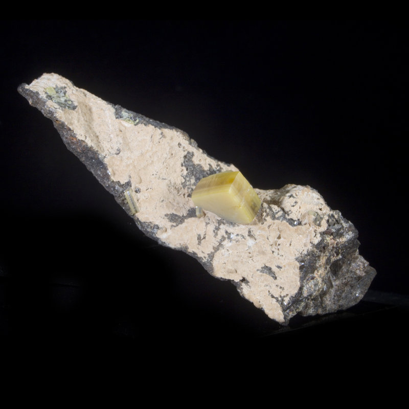 Sandwich Wulfenite - Ojuela Mine, Mexico
