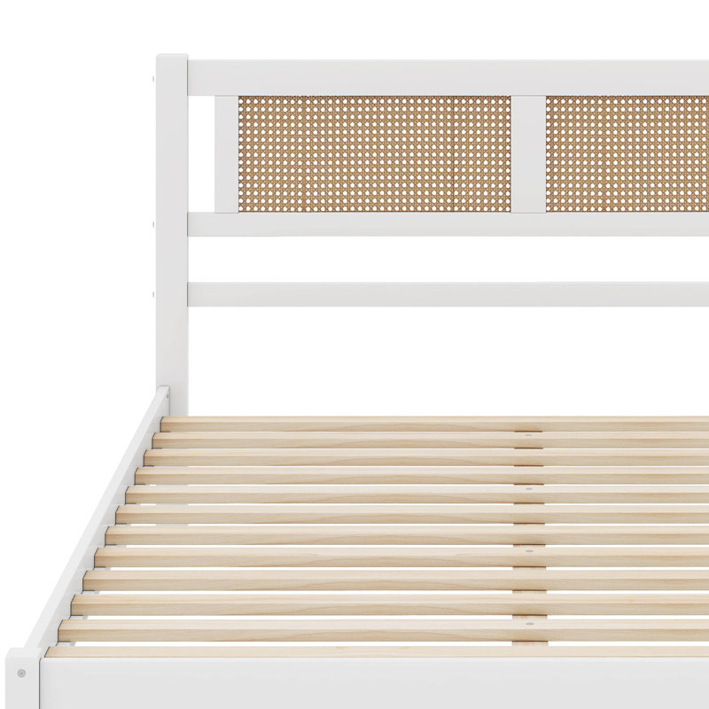 Ensemble de chambre à coucher 3 pièces avec grand lit plateforme en bois Shamima, Blanc / Naturel