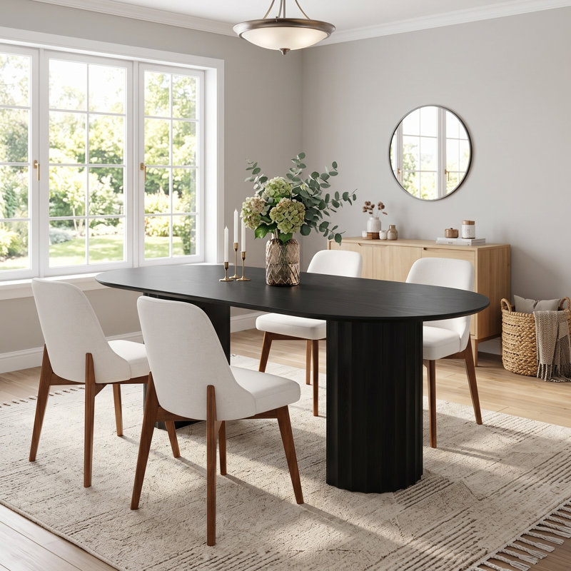 Tables de cuisine ovales noires de 79 po avec 4 chaises de salle à manger Fermin, 5 Pieces: Table, 4 Chairs