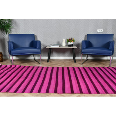 Tapis rayé en kilim fabriqué à la main en rose pour le salon ou le bureau moderne