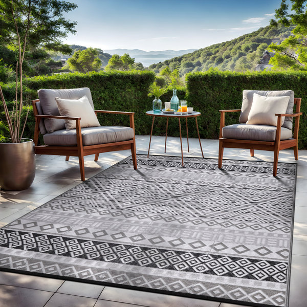 Etta Avenue™ Aldo Moroccan Indoor / Outdoor Area Rug in Black/White ...