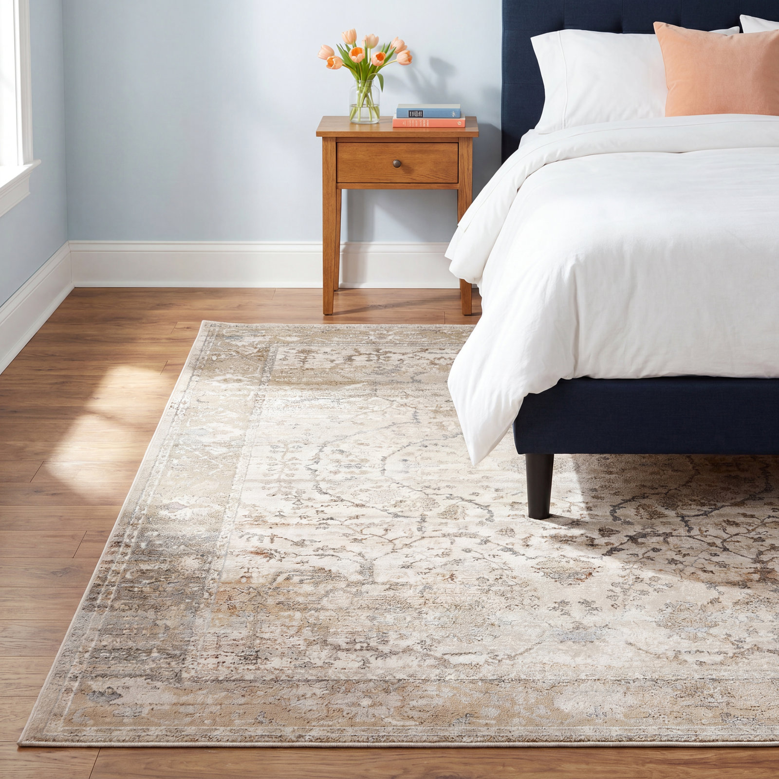 Lynnette Gray/Beige Rug, Rectangle 11'8" x 15'