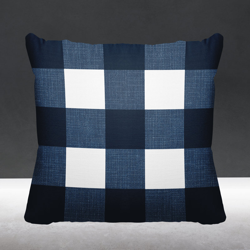 Coussin intérieur / extérieur Jeb Farm House, L 19 po x H 19 po, Bleu / bleu marine