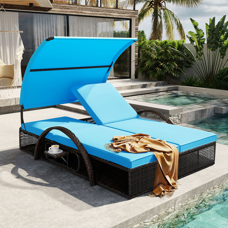 Méridienne double 51,18 po en osier de patio avec auvent et table d'appoint, Bleu