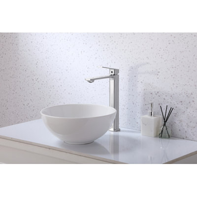Robinet de salle de bain monotrou Lena