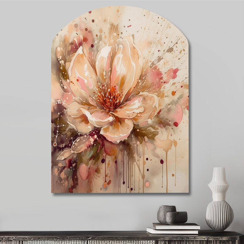 Soileau - pivoines asymétriques, sculpture sur métal en arc, H 34 po x l 25 po