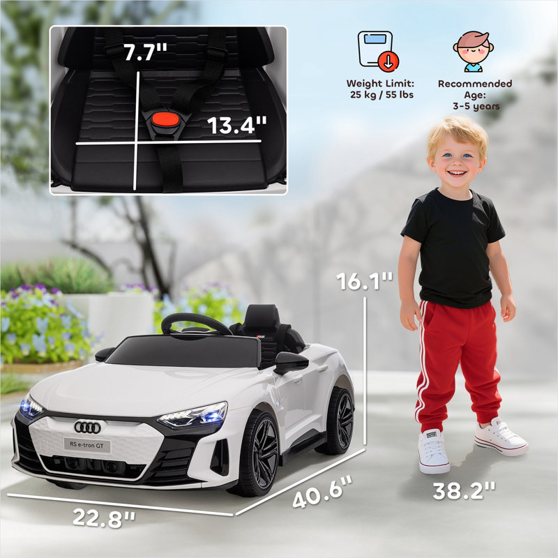 Voiture autoportée blanche e-tron GT avec télécommande parentale et roues amortissantes