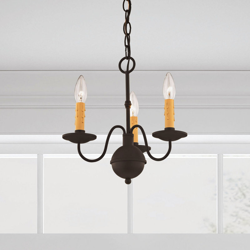 Lustre classique / traditionnel à 3 lumières de style bougie Analysia