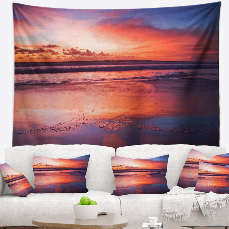 Tapisserie de plage tropicale colorée avec nuages, H 32 po x l 39 po