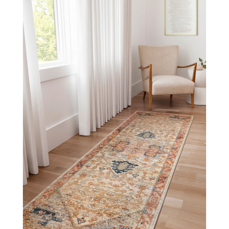 Avan Oriental Indoor Rug, Runner 2'3" x 7'6"