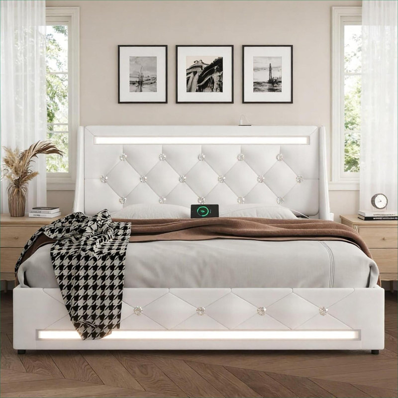 Structure de lit tapissier moderne à oreilles de luxe avec lumières DEL intégrées et tiroirs de rangement sous le lit, similicuir blanc et fabrication en métal