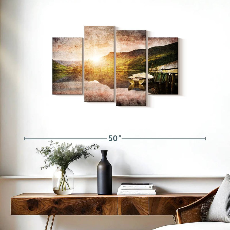 Bateau Mehar au quai, H 22 po x l 36 po