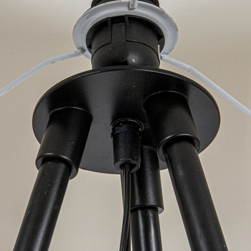 Lampe sur pied en métal avec abat-jour en jute