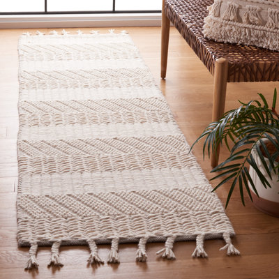 Westbury Park Natura 126 Area Rug In Ivory