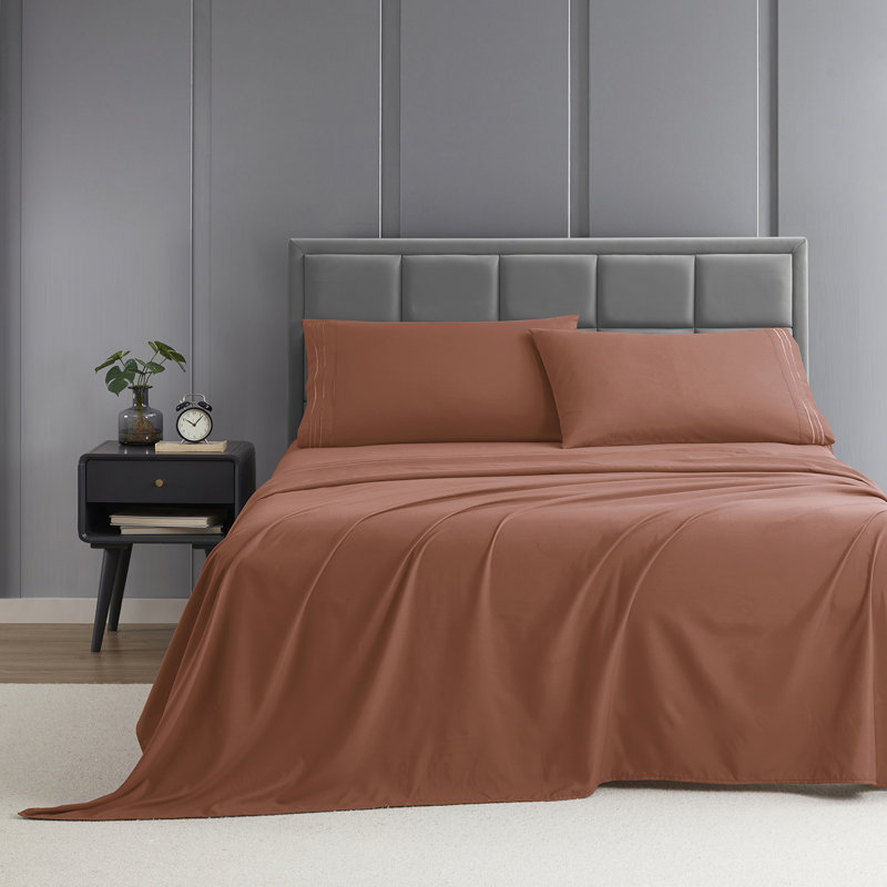 1800 Series Double-Brushed Microfiber Hypoallergenic Sheet Set, Rust Sienna, California King Sheet Set with 2 Pillowcases