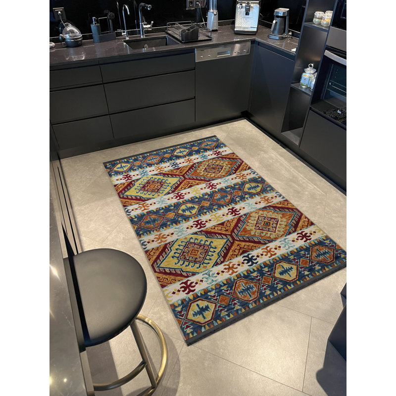 Tapis décoratif bleu à motifs traditionnels, Rectangle 4'7.12" x 6'6.74"