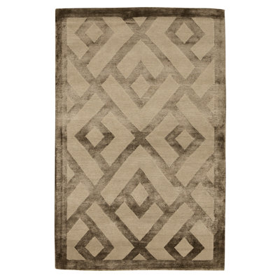 High-Quality Hand-Knotted Champagne Area Rug