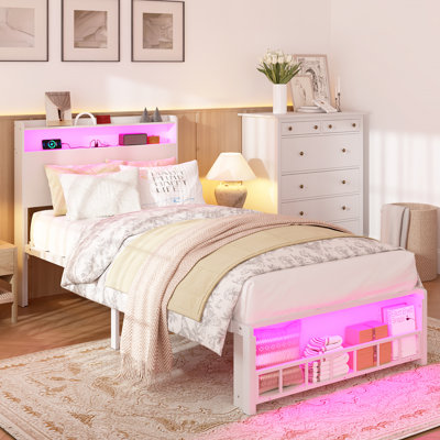Lit simple pour enfants avec rangement et lumières RVB
