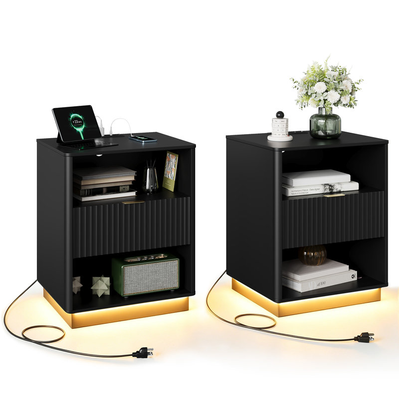 Table de chevet moderne en bois courbé avec station de recharge, Black