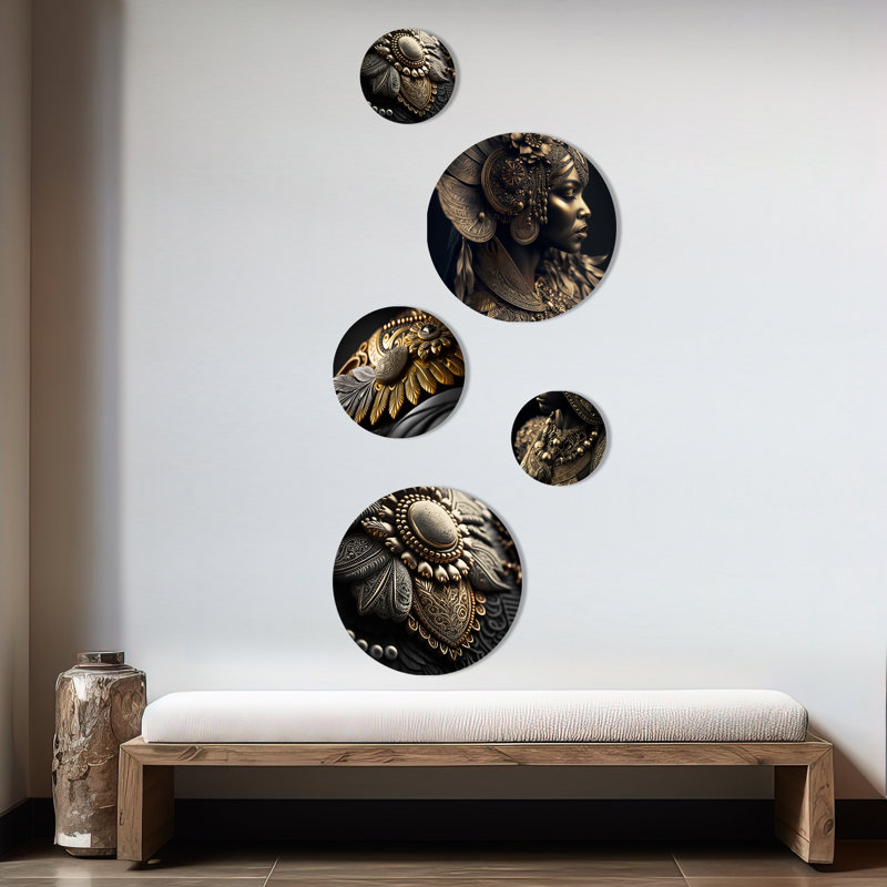 Portrait of a Boho Chic Woman III - Fashion Metal Wall Décor