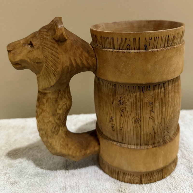 Tasse en bois Victoria Bella avec poignée sculptée Lion 24 oz (700 ml)