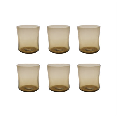 Verre à boire en retrait