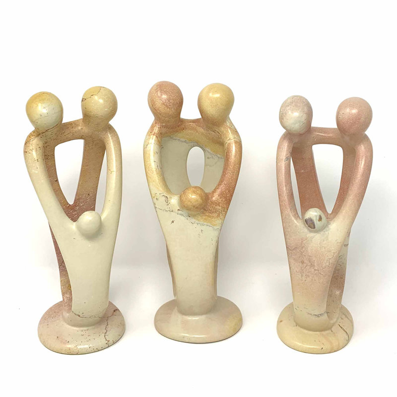 Figurine de famille natural saponite Rigoberto, H 8 po x l 4 po x P 3 po