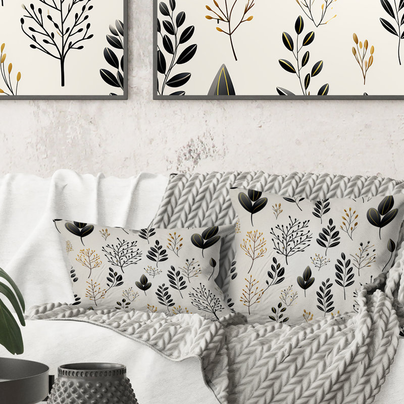 Chic Noir Floral Fusion - Coussin décoratif à imprimé floral, H 16 po x l 16 po