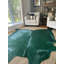 Tapis vert en peau de vache teinte vert émeraude Colmesneil