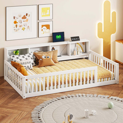 Lit simple en bois de taille XL avec de grands placards de rangement intégrés et ports de chargement USB intégrés, blanc