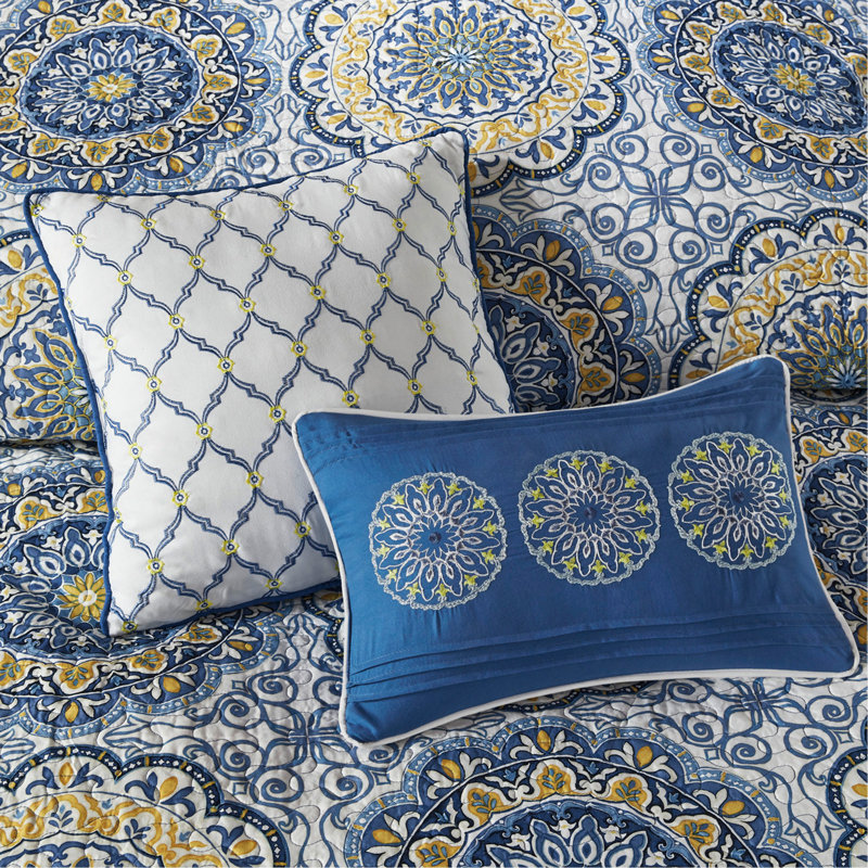 King/Cal King Blue Reversible Quilt 6 Piece Bedding Set with Throw Pillows, California King Quilt + 5 Additional Pieces