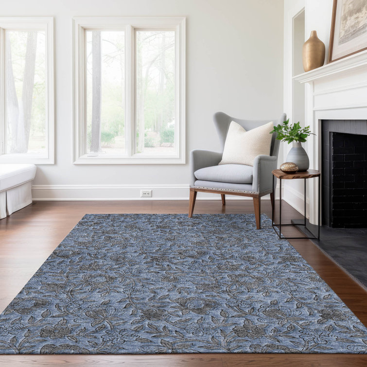 Mahaney Floral Indoor Rug