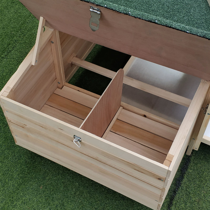 Poulailler en bois polyvalent avec de multiples fonctionnalités pour une utilisation extérieure