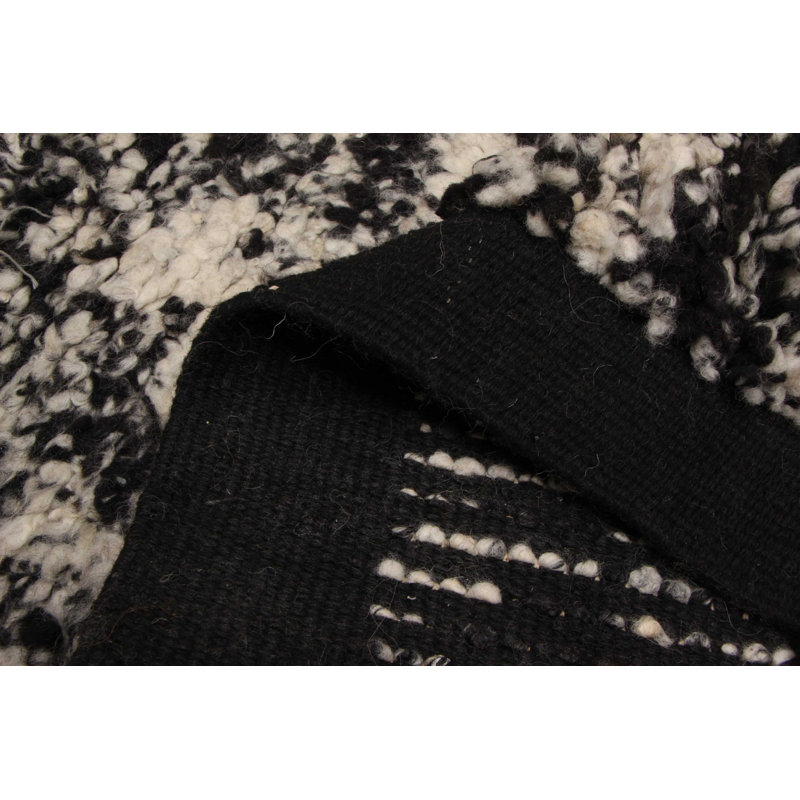 Tapis noir Tangier 5 pi 0 po x 8 pi 0 po