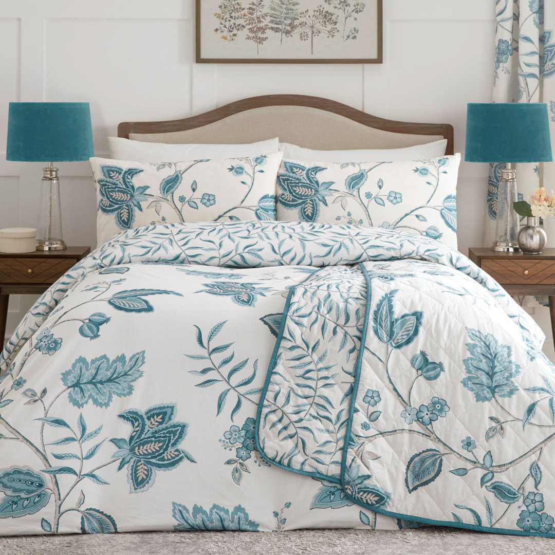Polyester Floral Duvet Cover Set with Pillowcases Included