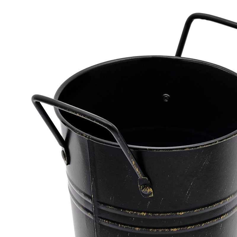 Jannis Metal Table Vase (Set of 8), Black