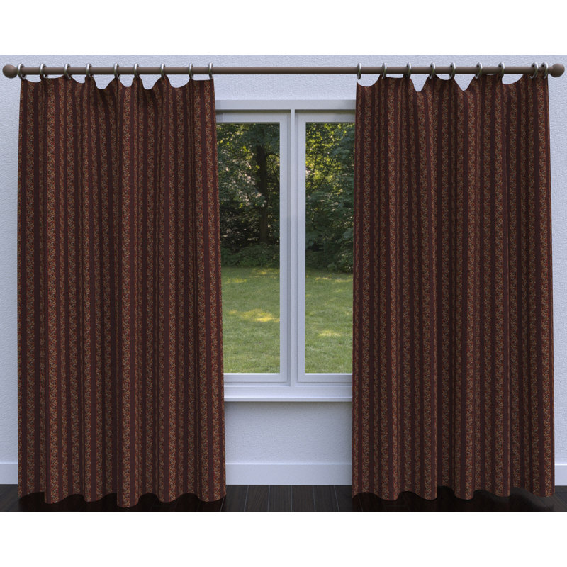 Tissu rayé brodé, Rouge / Brun