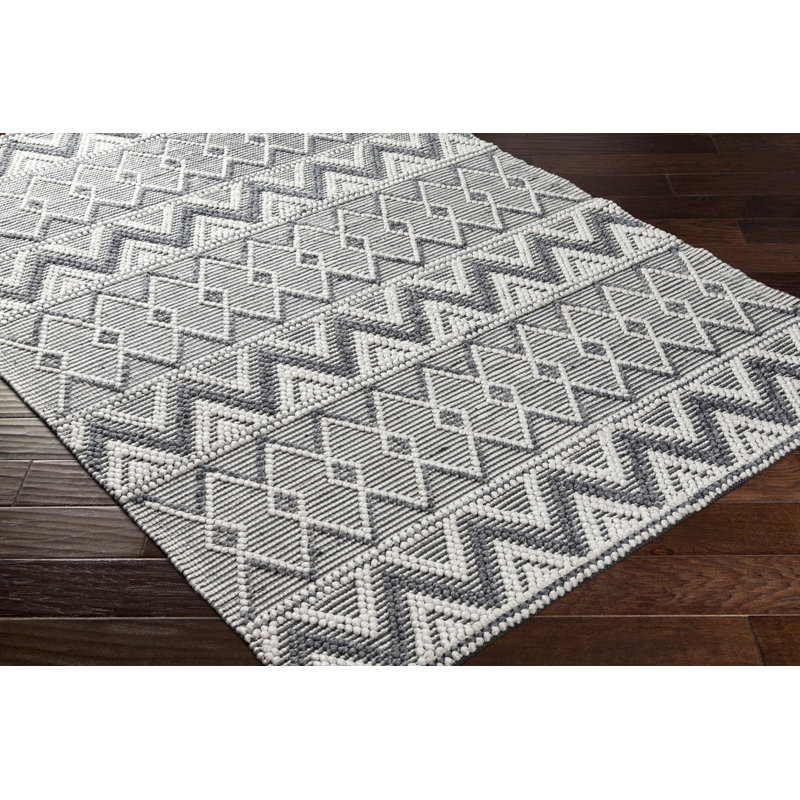 Chevron Area Rug in White, Runner 2'6" x 8'