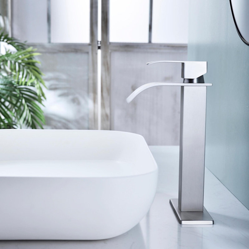 Robinet de lavabo de salle de bain à poignée simple avec bec cascade, Nickel brossé