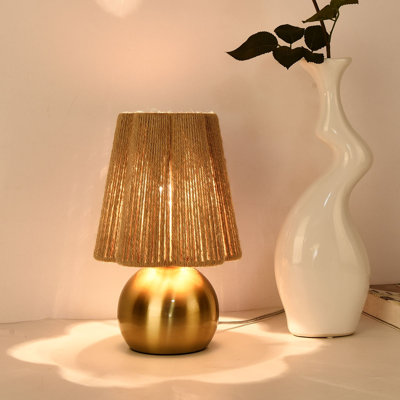 Lampe de table en corde de papier 10,63 "tissée à la main avec abat-jour texturé, petite lumière d'accent naturelle pour la chambre à coucher et le salon