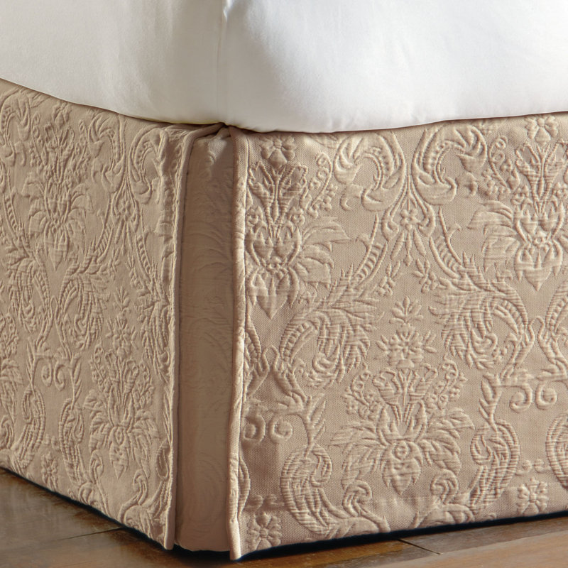 Sandrine Matelasse Coverlet Set