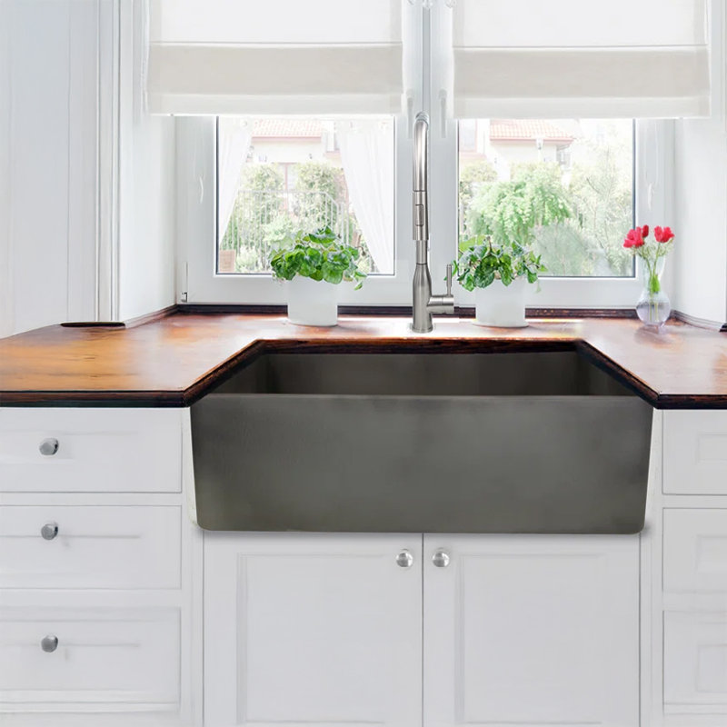 Vineyard 33'' L Single Basin Kitchen Sink