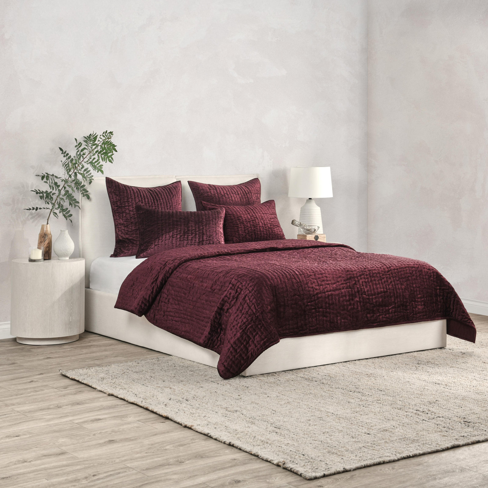 Lucio Polyester Zipper Sham, King, Port