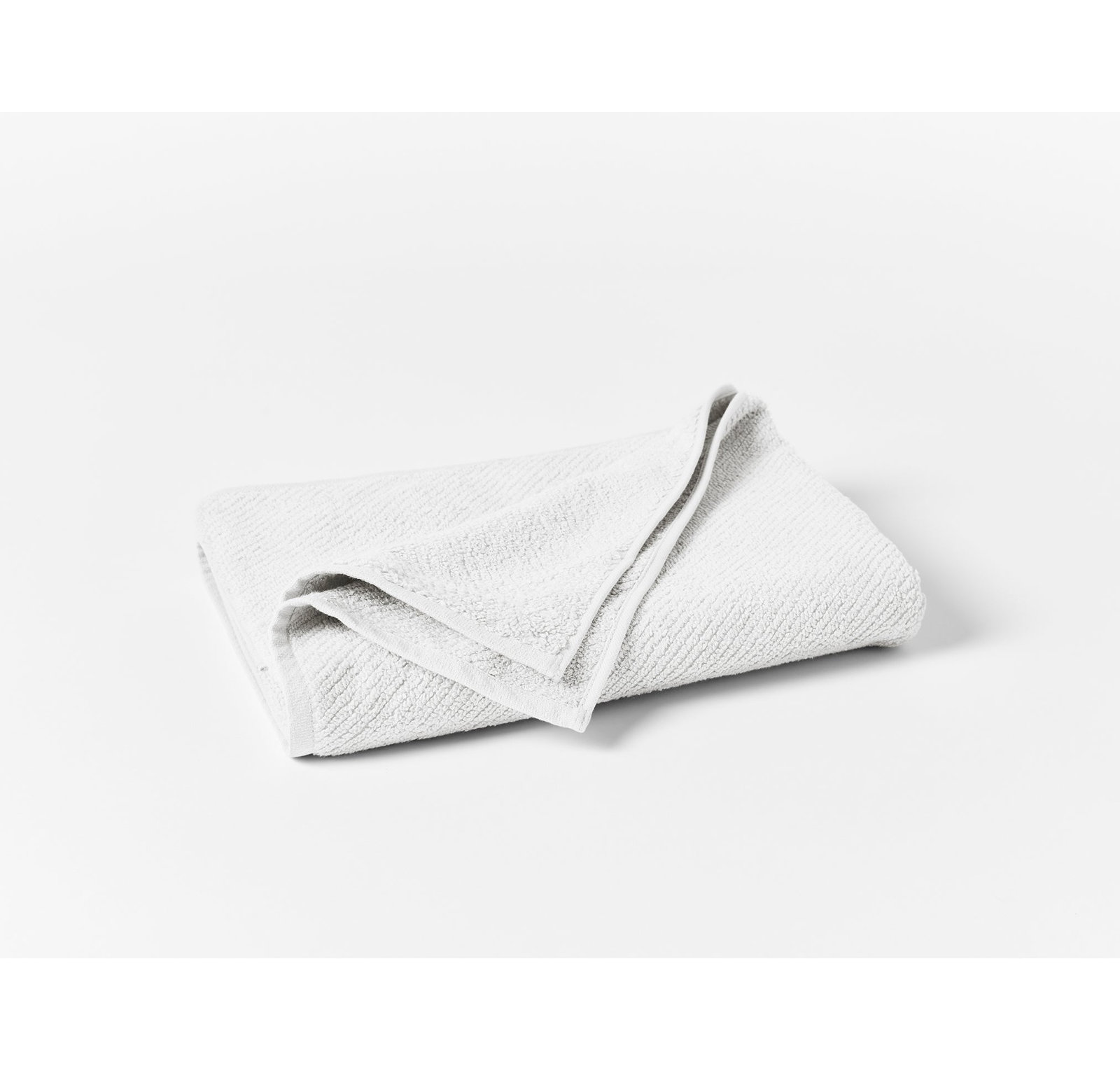 Air Weight 100% Cotton Midweight Bath Towel, Alpine White