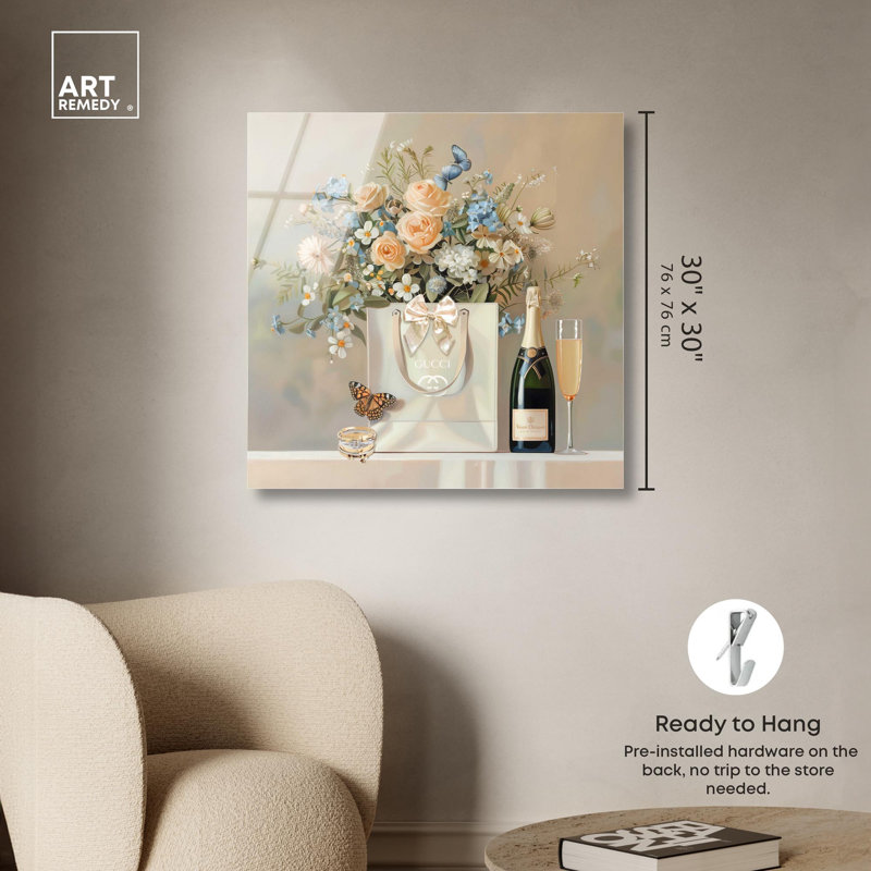 Art floral, bijoux et arc, H 30 po x l 30 po