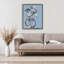 Cadre flottant abstrait dans un vase Snowberries, design par Susan Lugar-298964264-298964265