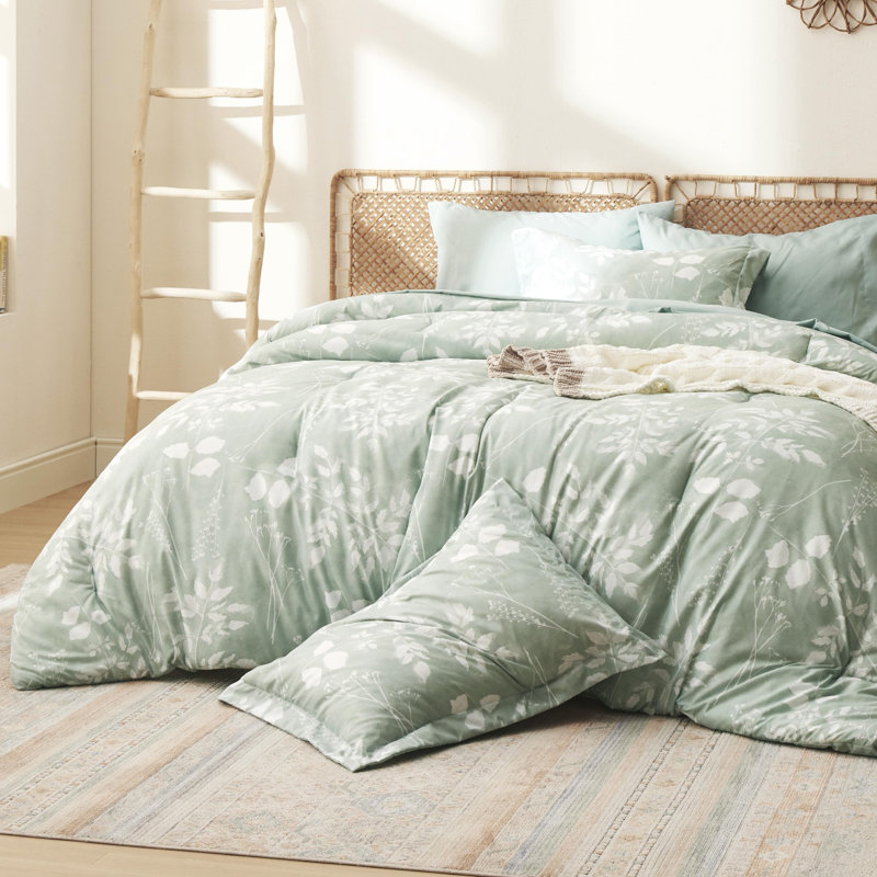 Bedsure Bed in a Bag - Reversible Flroal & Plant Pattern Printed with Comforters, Sheets, Pillowcases & Shams