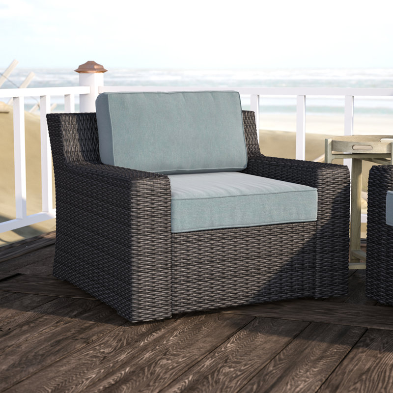 Laderrian Wicker Outdoor Lounge Chair
