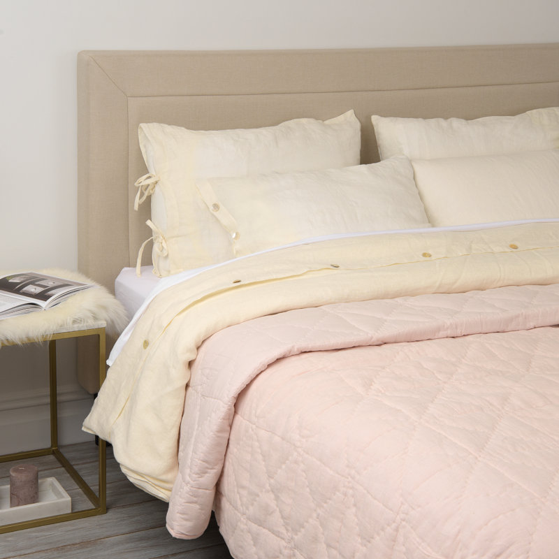 Berenson Modern & Contemporary Linen Quilt, Pink, Queen Quilt